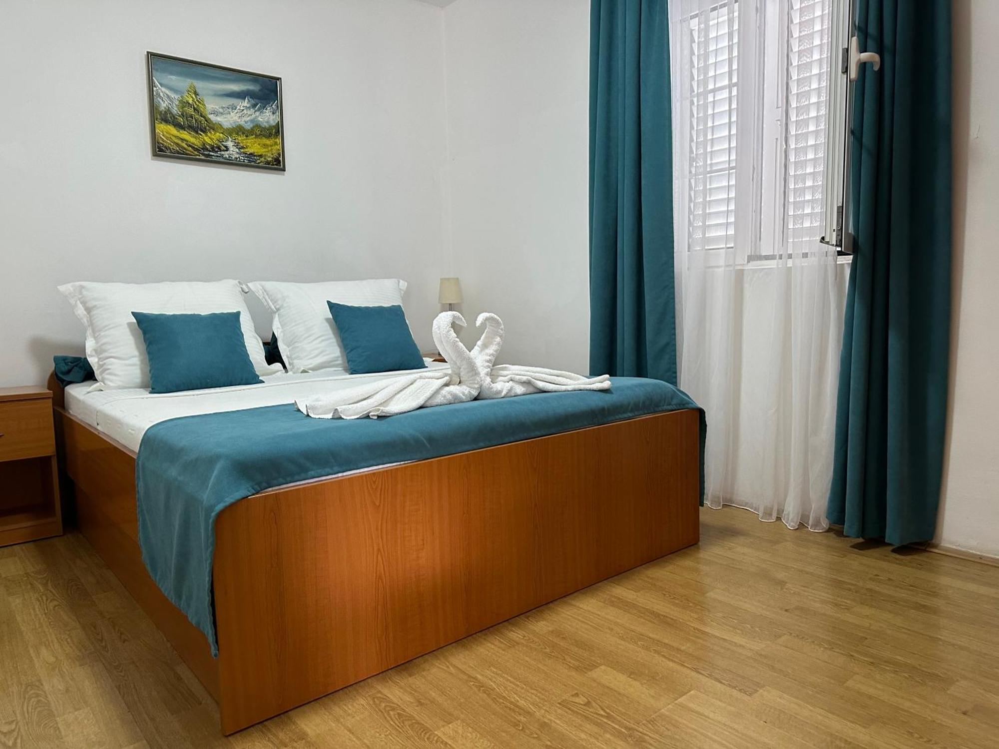 Apartments Kovinic Tivat Exterior foto