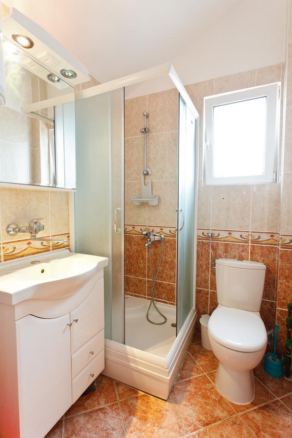 Apartments Kovinic Tivat Exterior foto